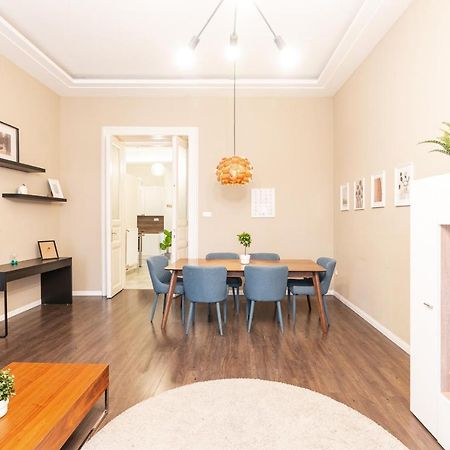 Spacious Luxury Apartment At The Heart Of Budapesta Exterior foto