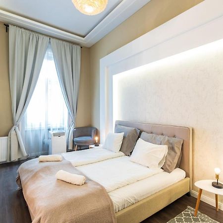 Spacious Luxury Apartment At The Heart Of Budapesta Exterior foto