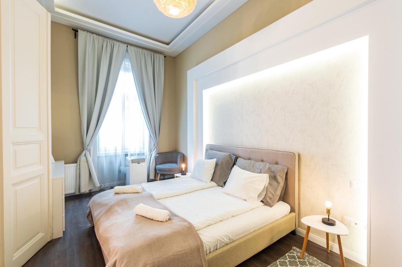 Spacious Luxury Apartment At The Heart Of Budapesta Exterior foto