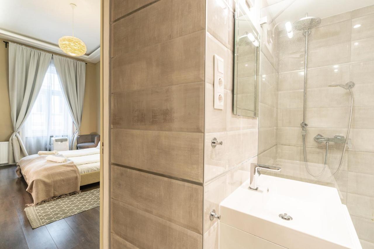 Spacious Luxury Apartment At The Heart Of Budapesta Exterior foto