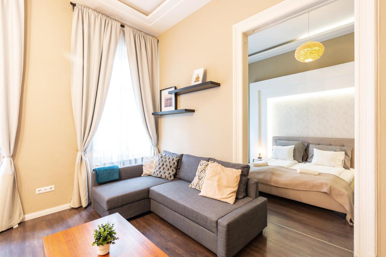 Spacious Luxury Apartment At The Heart Of Budapesta Exterior foto